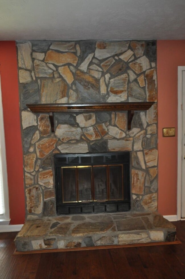 Photo - For Rent - 3 bedroom Close to Ft Bragg