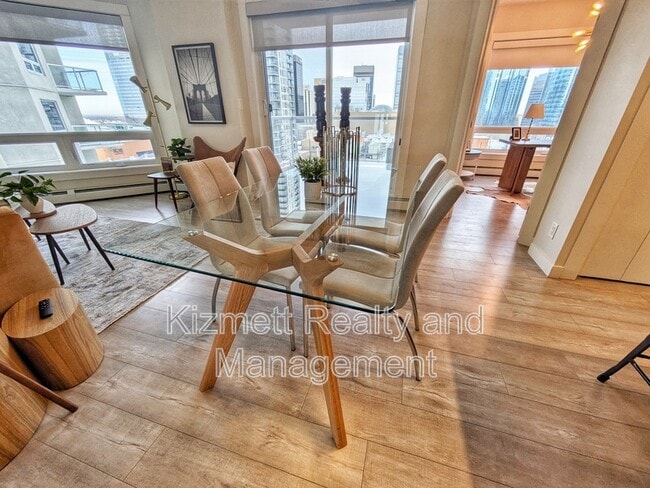 Photo - 10410 102 Ave NW Unit 1007