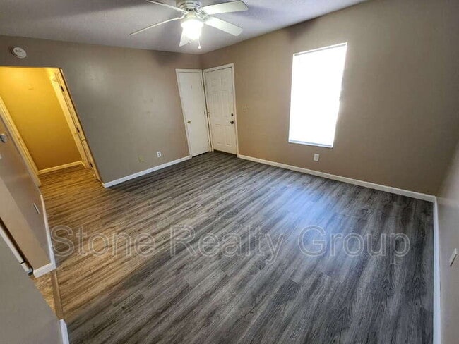 Photo - 2480 E Clayton Dr