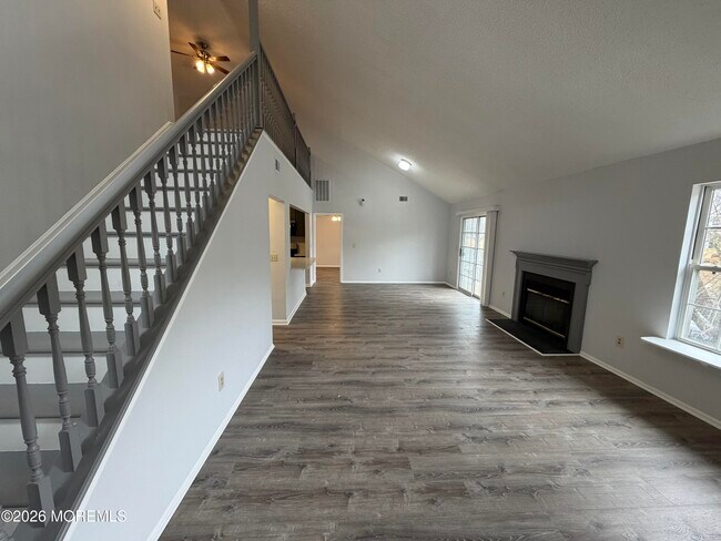 Photo - 6 Nashville Ct