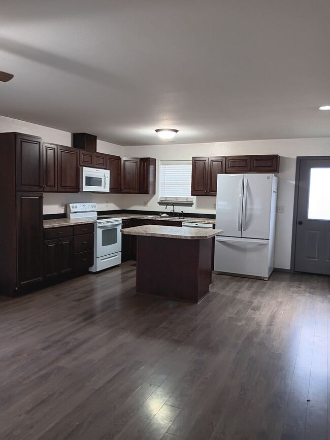 Photo - 3 Bed House in Elgin