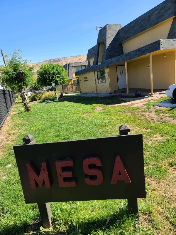 Photo - 1705 Gordon Rd