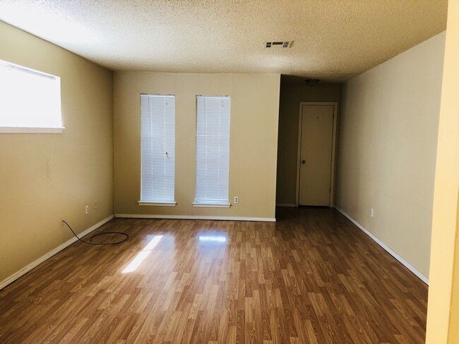 Photo - UPDATED DUPLEX NEAR I-240 CORRIDOR!