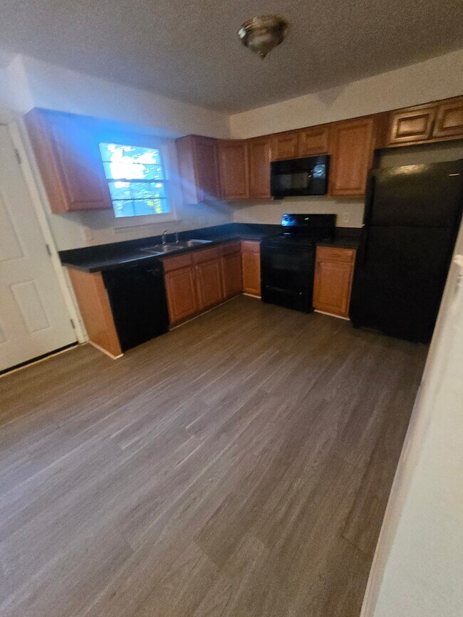 Photo - 1620 Crest Rd Unit 1620