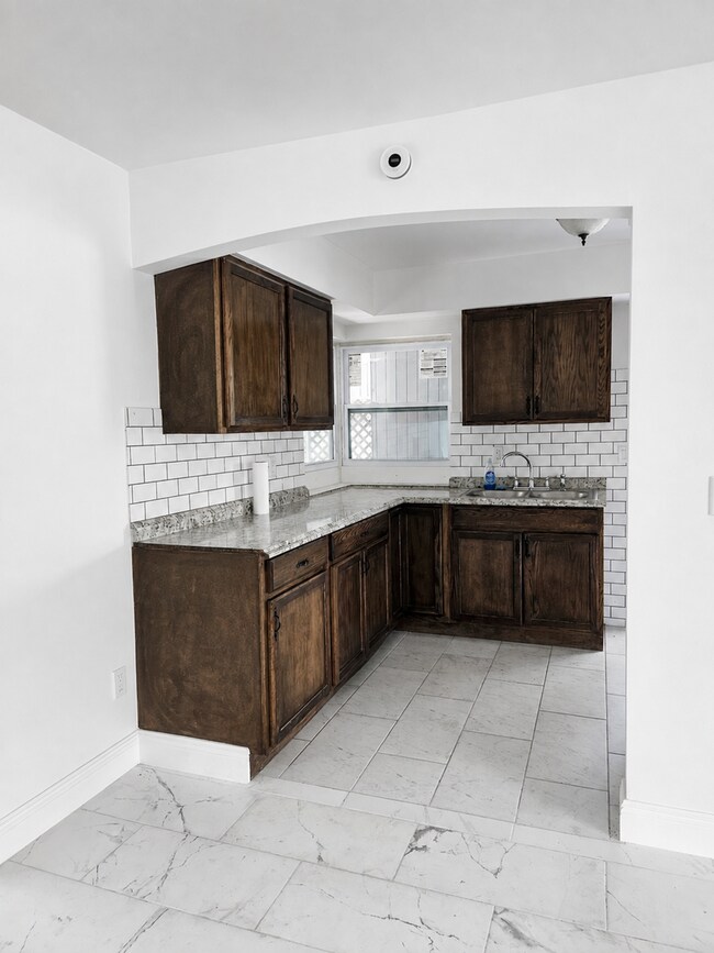 Photo - 1315 E Hancock Dr
