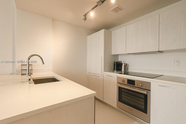 Photo - 501 NE 31st St Unit 1204