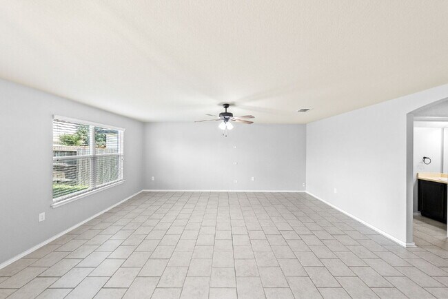 Welcome to The Bowen Floor Plan - UP TO 1 MONTH FREE RENT AVAILABLE!