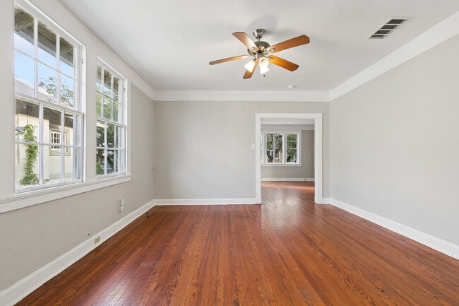 Photo - 2832 Palmer Ave