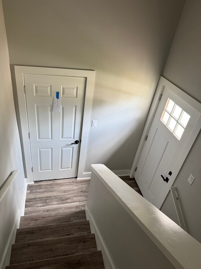 Photo - 101 April Point Pl