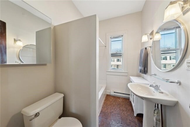 Photo - 1108 Lake Ave