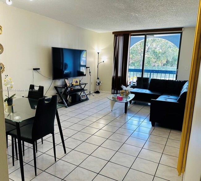 Photo - 9460 Fontainebleau Blvd Unit 223