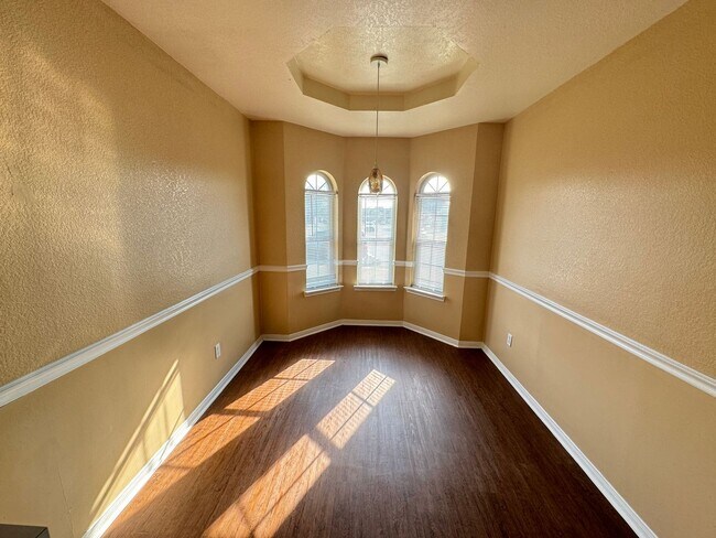 Photo - 4607 Shumard Dr