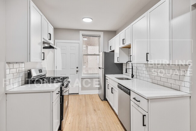 Photo - 7375 N Damen Ave Unit H2