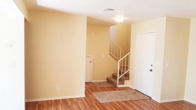 Photo - 155 Tiger Ln Townhome