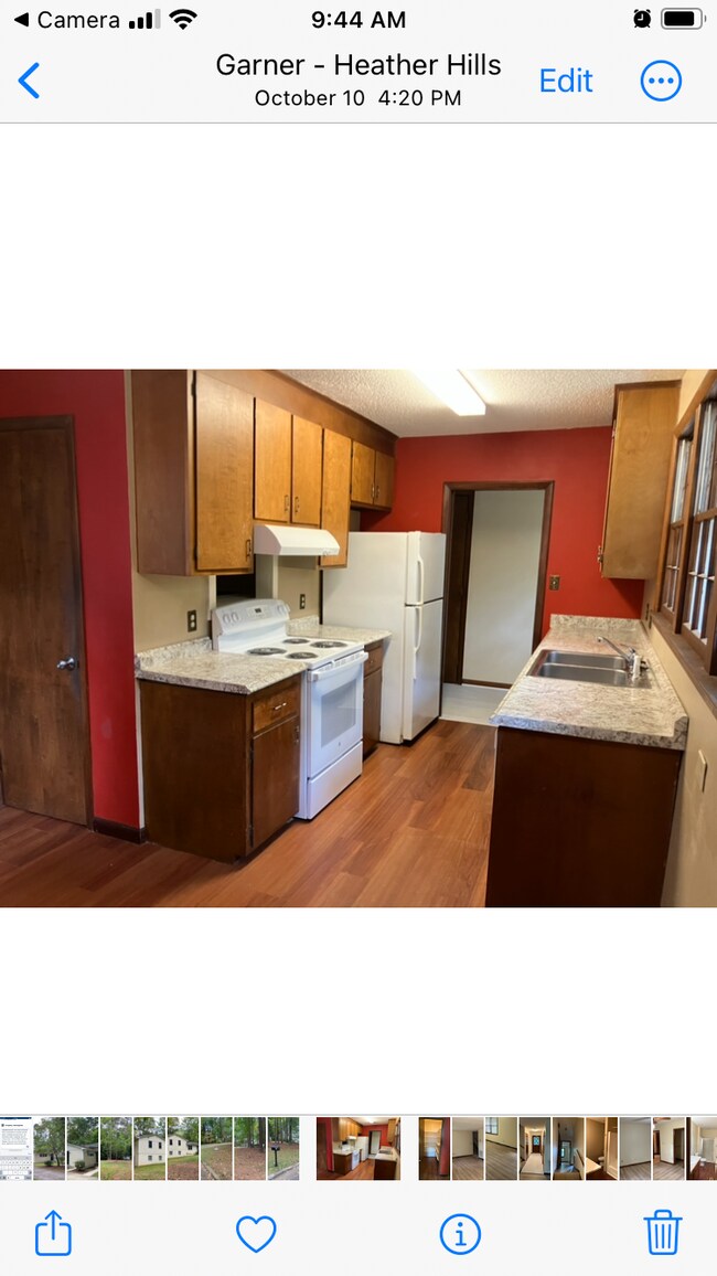 Photo - 205 Hutchins Dr