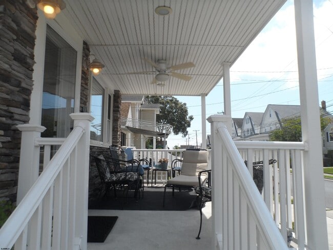 Photo - 205 N Essex Ave