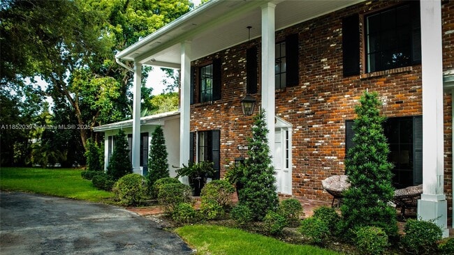 Photo - 10700 Old Cutler Rd