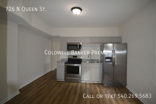 Photo - 726 N Queen St