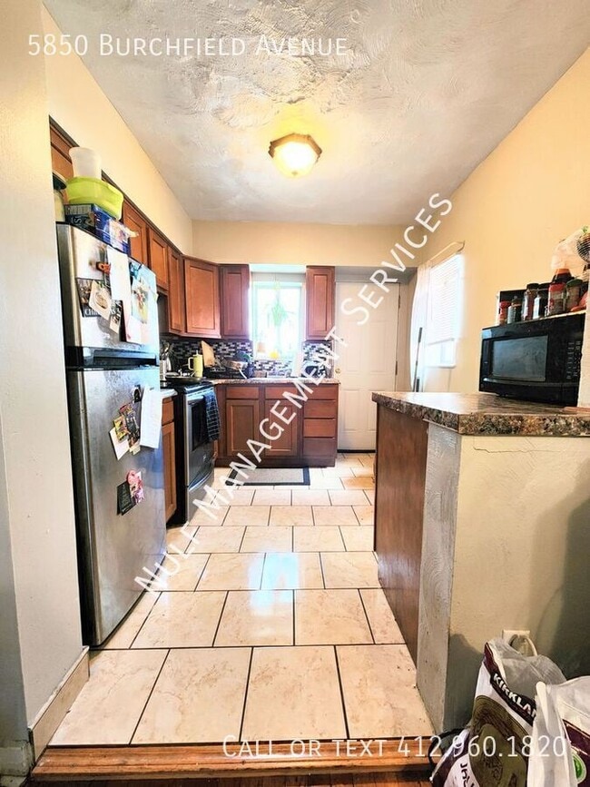 Building Photo - 5850 Burchfield Ave