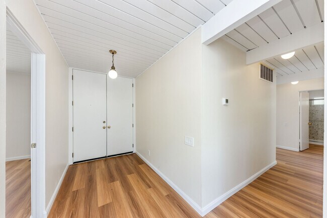 Photo - 81 Sotelo Way