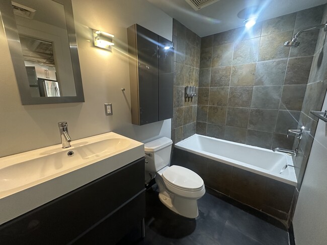 Photo - 328 W 200 S Unit 407
