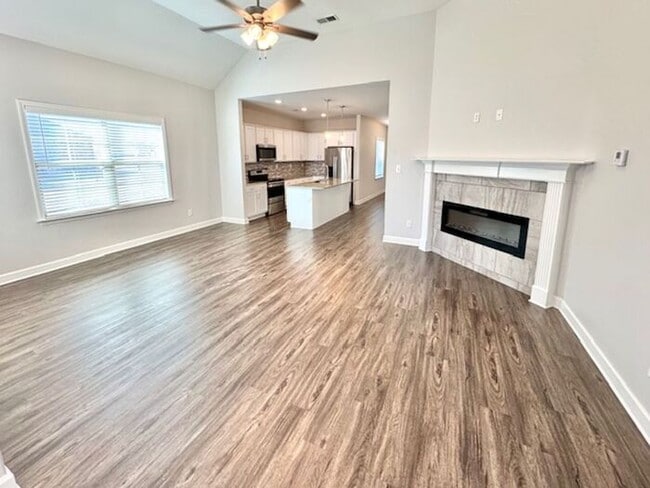 Photo - Now Leasing in Somerville- 4-Bedroom 3 Bat...