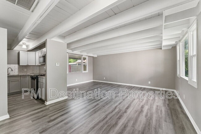 Photo - 4842 Locust Ave