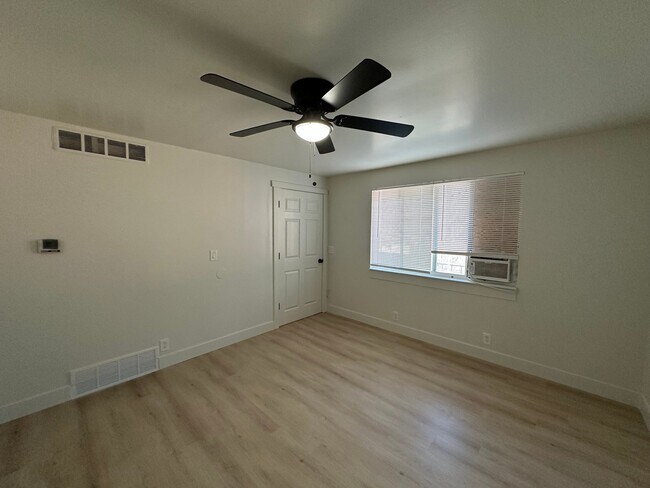 Photo - 1340 S 200 E Unidad #7