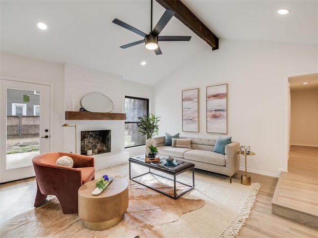 Photo - 10055 Woodland Village Dr