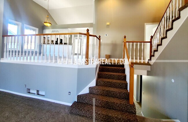 Photo - Gorgeous 4 Bedroom/3 Bath Home in Shawnee-...