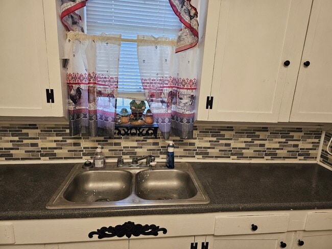 Photo - 309 E Bailey St