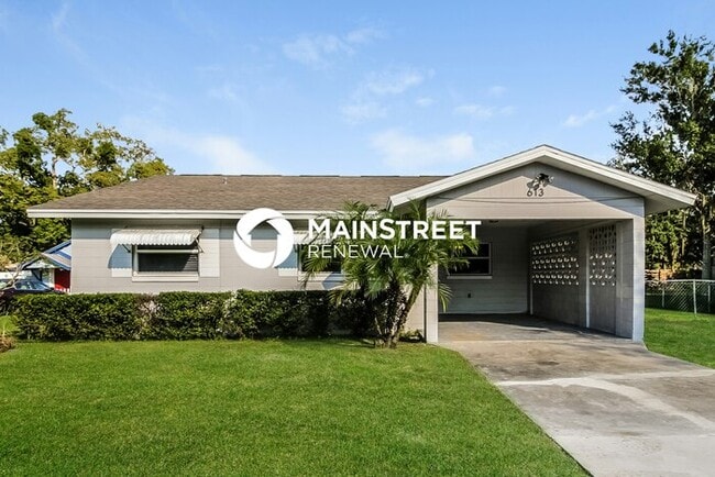 Building Photo - 3 Bedroom Pet-Friendly Home in St. Cloud, FL with Main Street Renewal