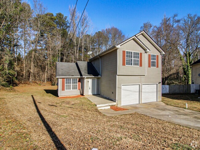 Building Photo - 3 bdrm, 2.5 bath in Decatur Rental