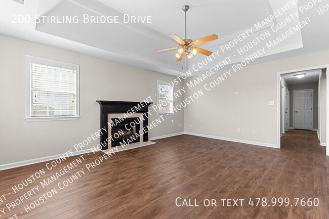 Photo - 200 Stirling Bridge Dr