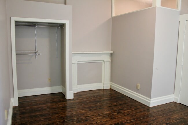 Photo - 541 E 13th St Unit Apartment #2