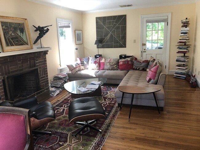 Photo - 165 Longwood Ave