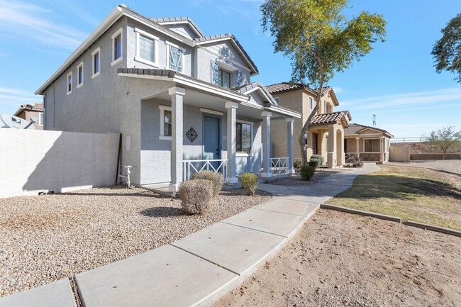 Photo - Welcome to this beautiful 3 bedroom, 2.5 bathroom home located in Avondale, AZ