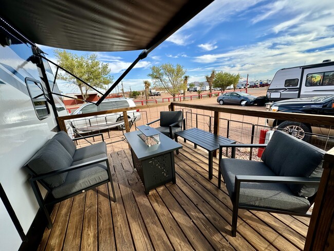 Building Photo - Desert Sky RV Rental