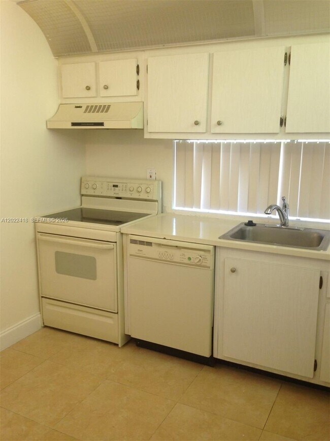 Photo - 16909 N Bay Rd Unit 520