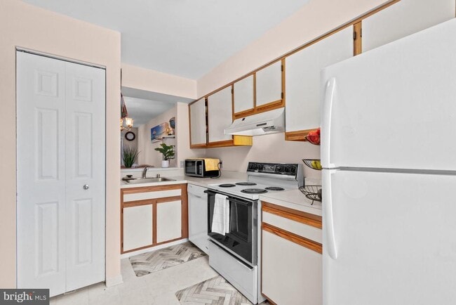 Photo - 2125 Cedar Barn Way