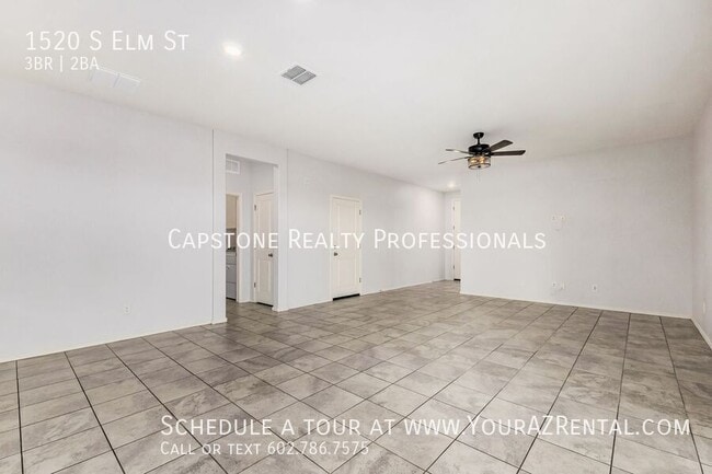 Photo - 1520 S Elm St