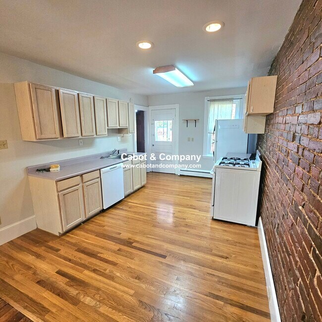 Photo - 2 Mead St Unit 3A