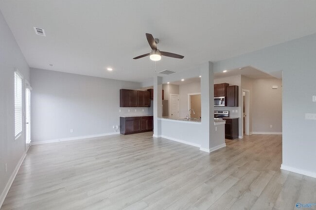 Photo - 6405 Upchurch Dr