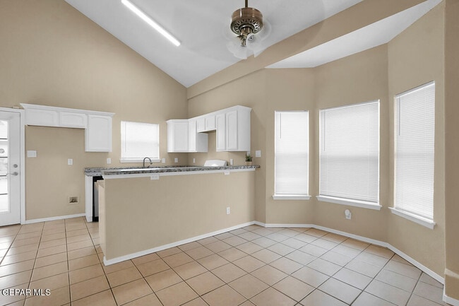 Photo - 2304 Tierra Blanda Dr