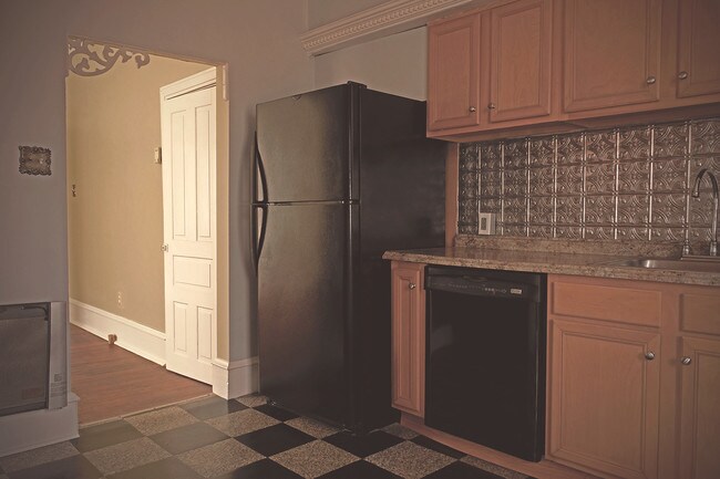 Tin type backsplash - 35 Maple Ave Unit A