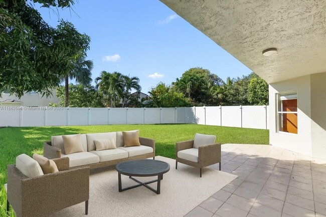 Photo - 16762 NW 13th St