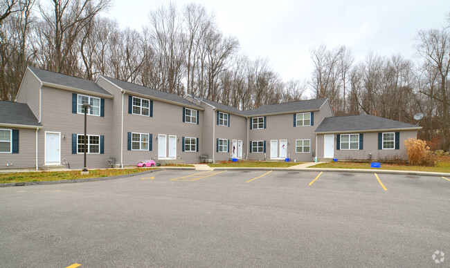Photo - Norwich Woods apartments