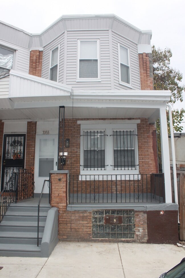 Building Photo - 3355 Argyle St