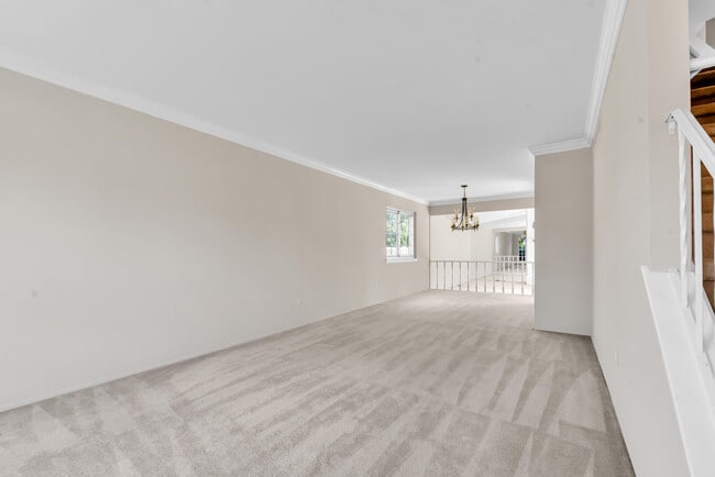 Photo - 197 Kings Way