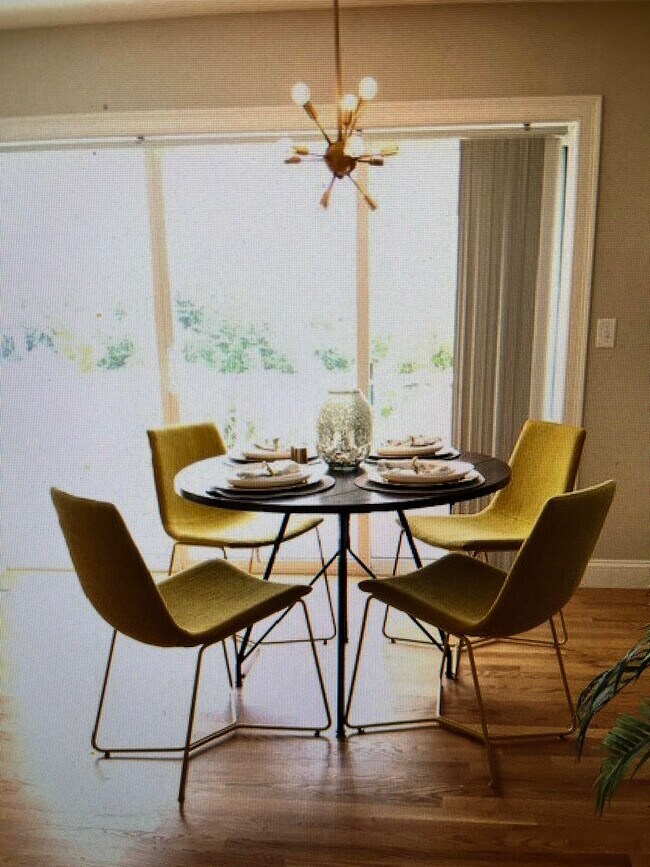 Photo - 161 Middle Rd Unit A